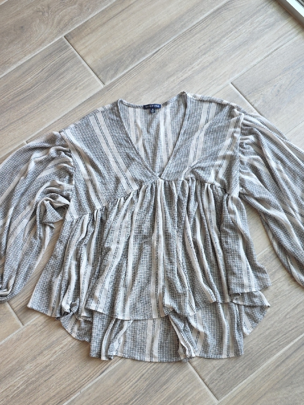 Beautiful V-Neck Peasant Blouse